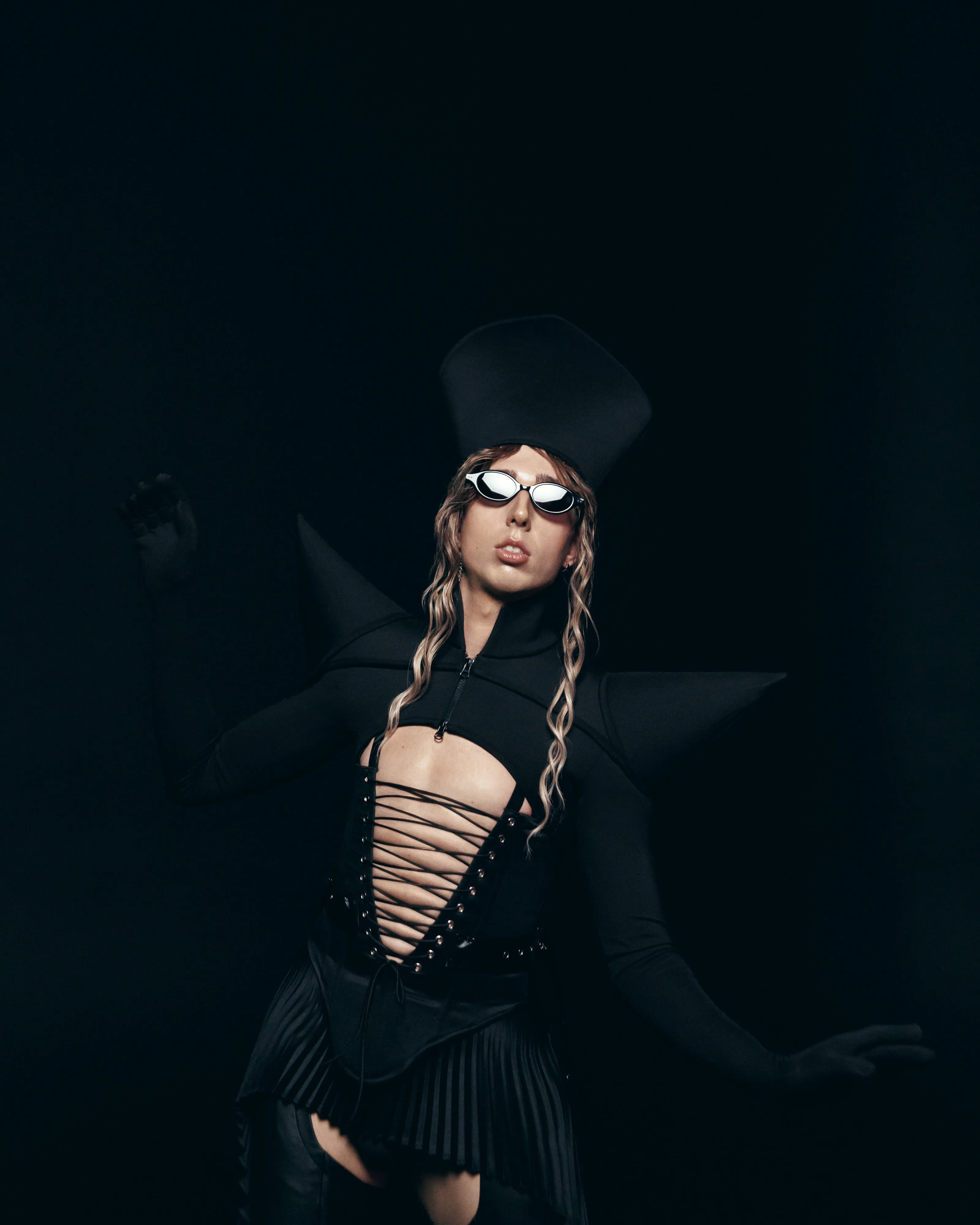 Lotos — учасник гурту XYMERA